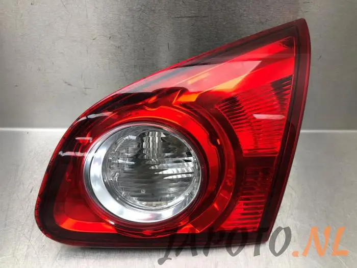 Luz trasera derecha Nissan Qashqai+2