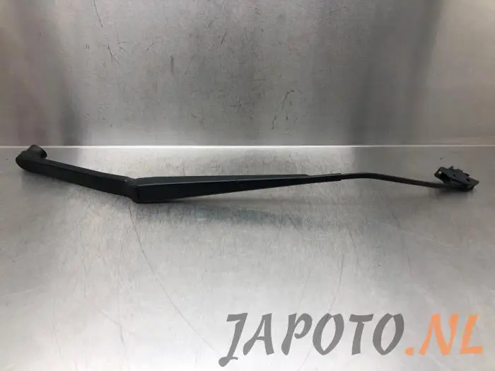 Brazo delantero de limpiaparabrisas Subaru Impreza