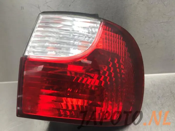 Luz trasera derecha Hyundai H200