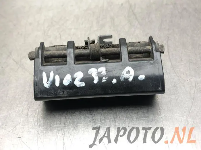 Interruptor del portón trasero Nissan NV200