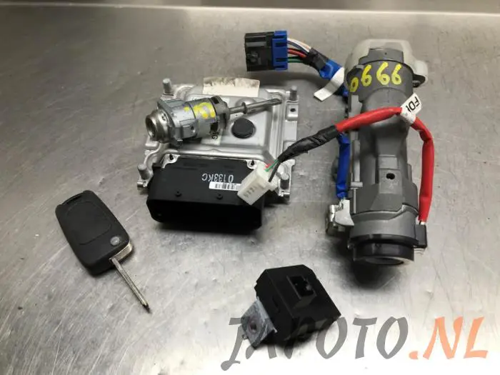 Cerradura de contacto y ordenador Hyundai I30