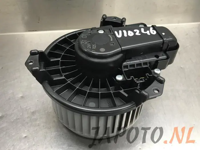 Motor de ventilador de calefactor Toyota Yaris