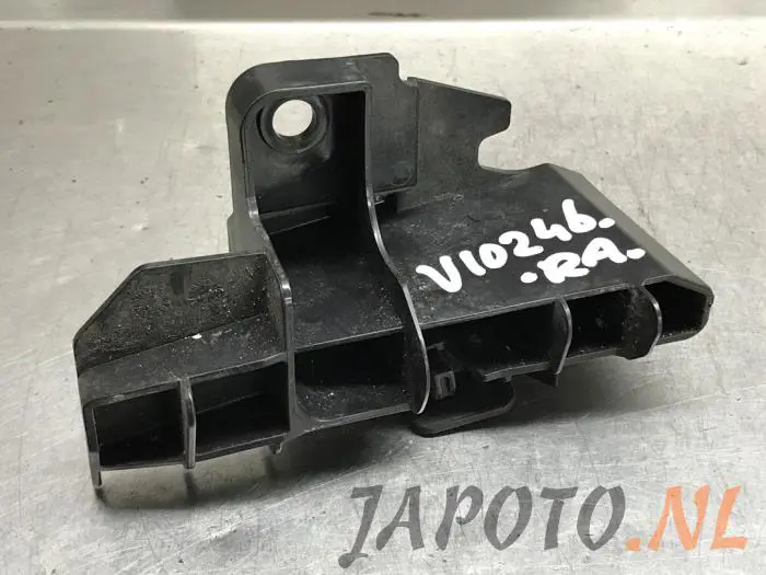 Soporte de parachoques derecha detrás Toyota Yaris