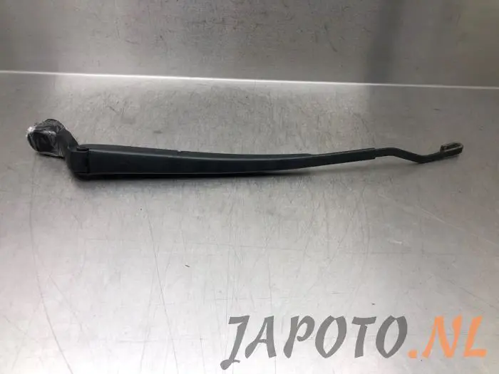 Brazo delantero de limpiaparabrisas Toyota IQ