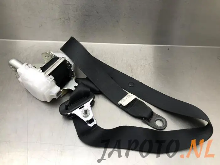 Cinturón de seguridad derecha delante Toyota IQ