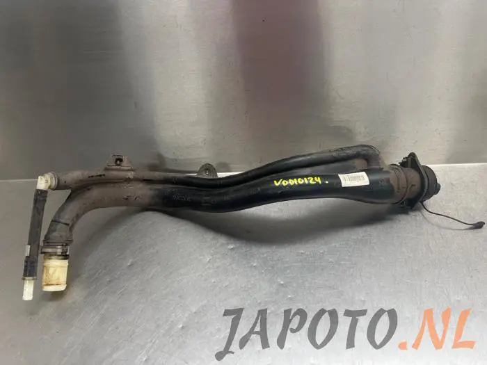 Tubo de llenado del depósito de combustible Suzuki Vitara