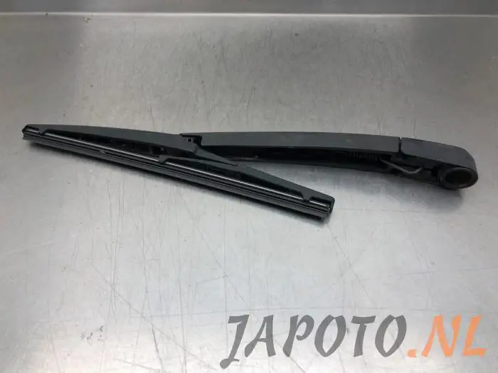 Brazo de limpiaparabrisas detrás Toyota Corolla Verso