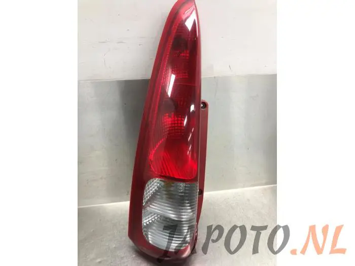 Luz trasera izquierda Chevrolet Tacuma