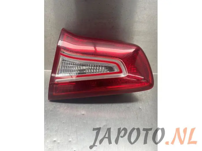 Luz trasera derecha Kia Sportage