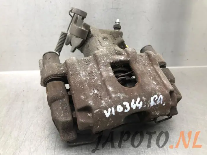 Pinza de freno derecha detrás Toyota Yaris