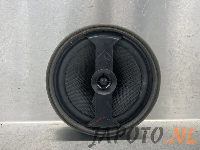 Altavoz Mitsubishi Outlander