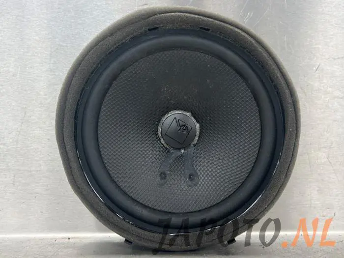 Altavoz Mitsubishi Outlander