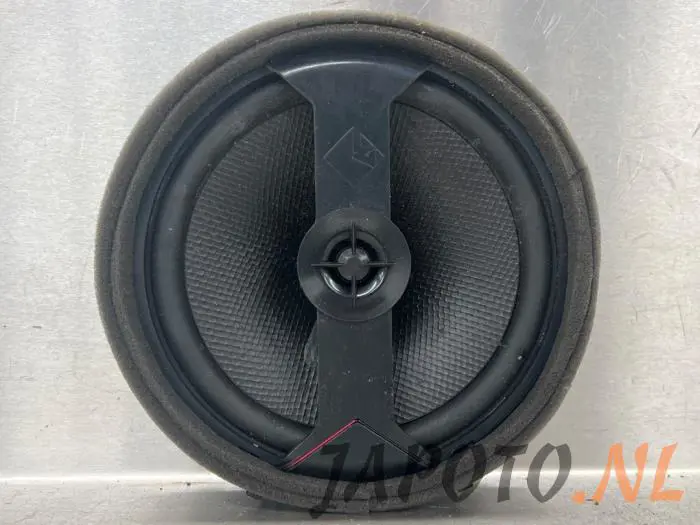 Altavoz Mitsubishi Outlander