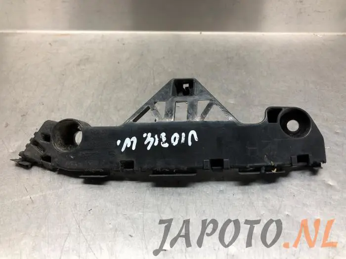 Soporte de parachoques izquierda delante Mazda 3.