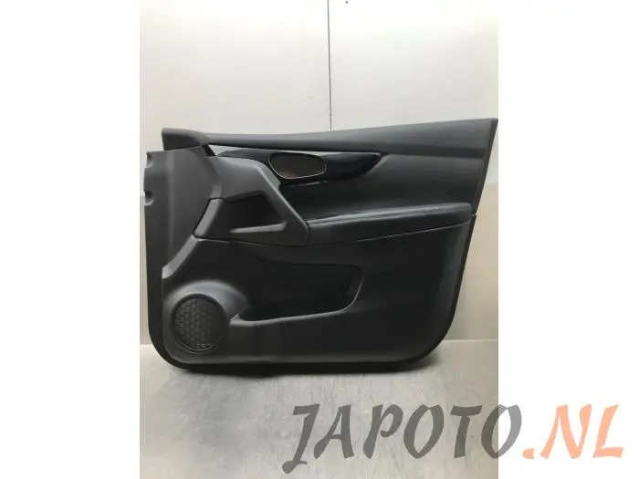 Tapizado de puerta de 4 puertas derecha delante Nissan Qashqai