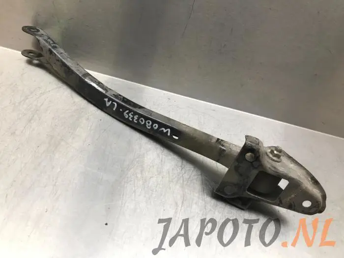 Brazo portante izquierda detrás Subaru Forester