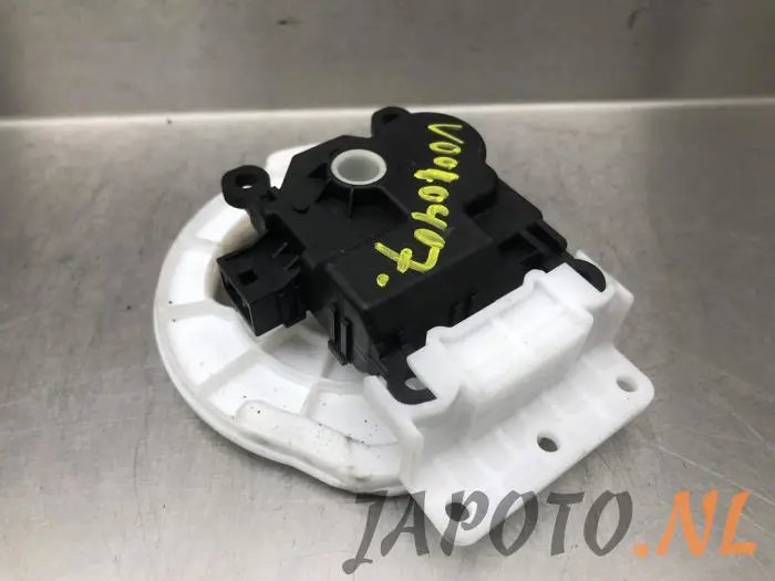 Motor de válvula de calefactor Mazda CX-3