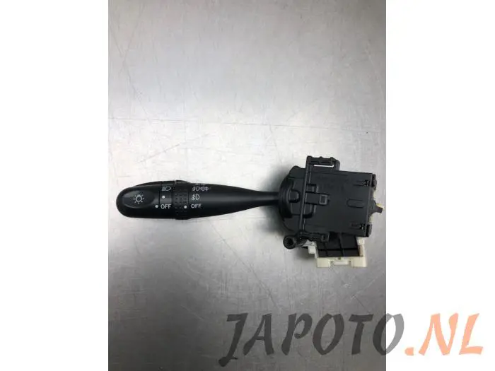 Interruptor de luz Toyota Yaris