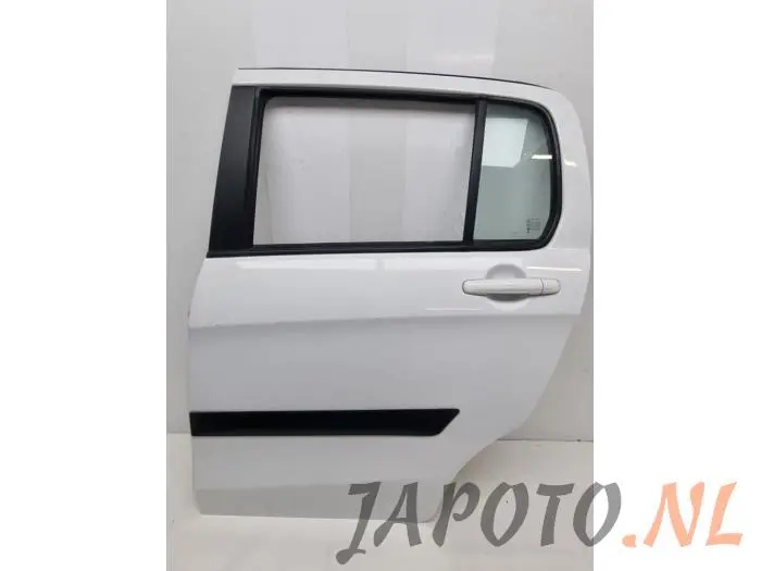 Puerta de 4 puertas izquierda detrás Suzuki Celerio