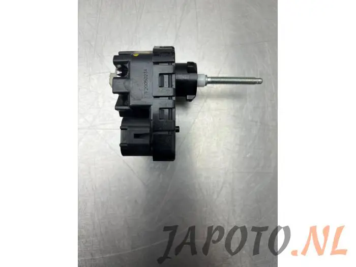 Motor de faro Mazda 2.