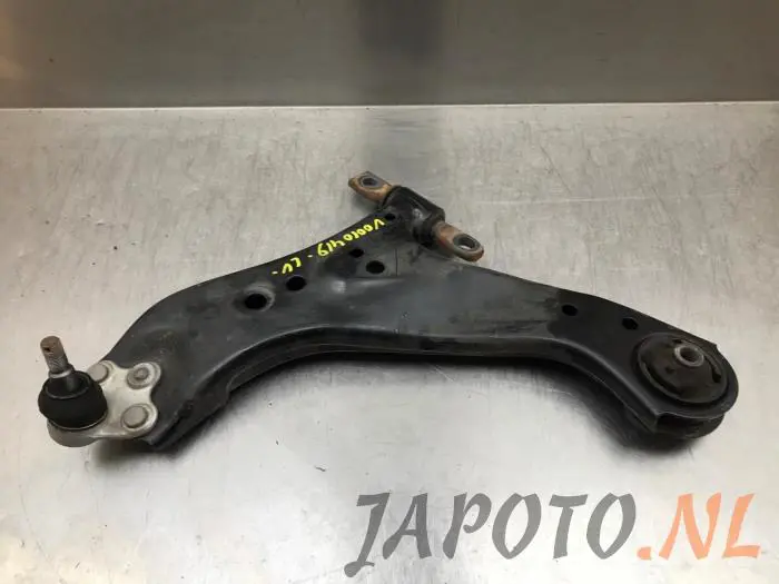 Brazo portante lado inferior izquierda delante Toyota Rav-4