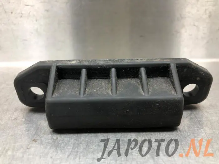 Interruptor del portón trasero Toyota Rav-4