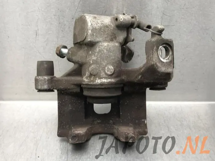 Pinza de freno derecha detrás Toyota Yaris