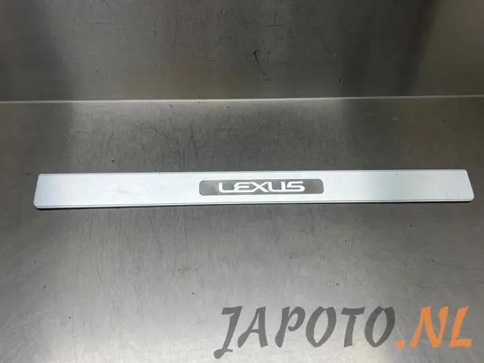 Placa del desgaste del travesaño de la puerta izquierda Lexus GS 300