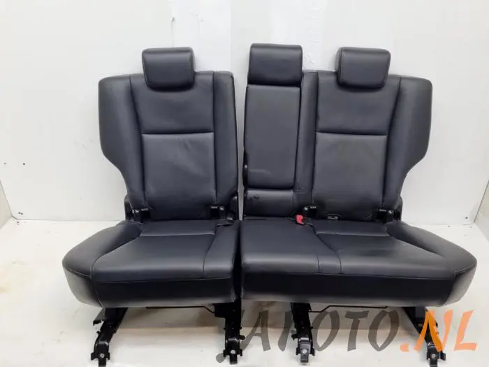 Asiento trasero Toyota Rav-4