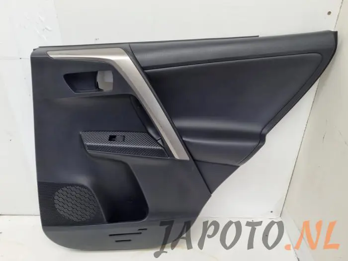 Tapizado de puerta de 4 puertas derecha detrás Toyota Rav-4