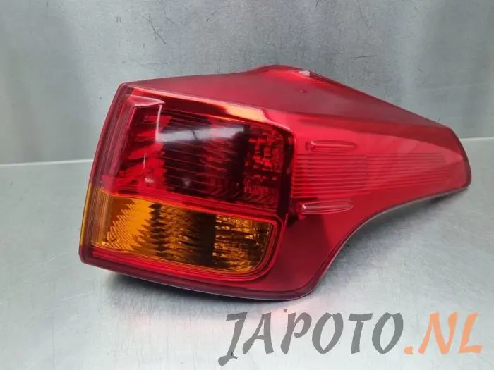 Luz trasera derecha Toyota Rav-4