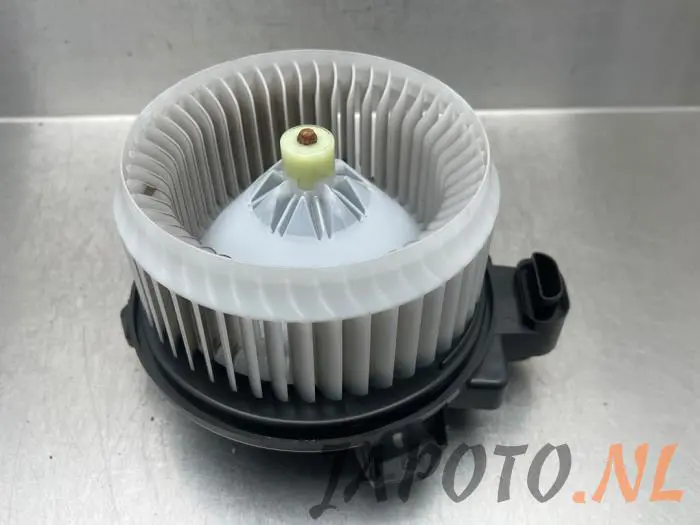 Motor de ventilador de calefactor Toyota Rav-4