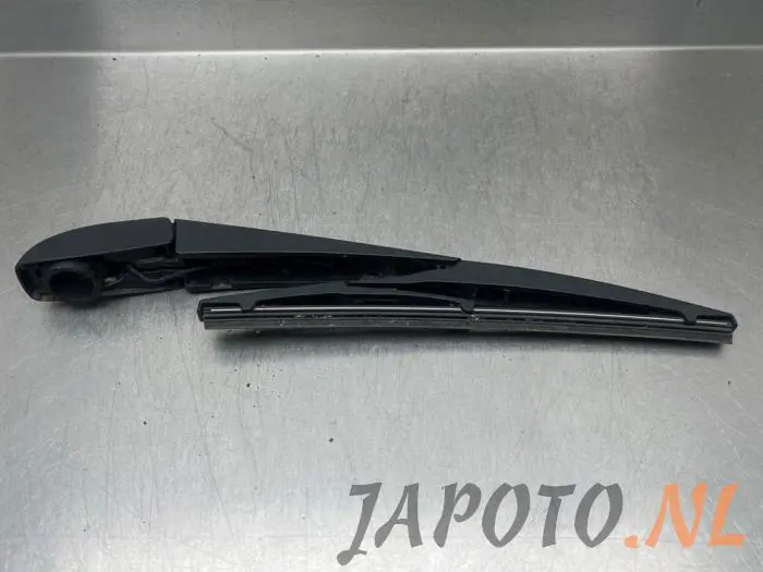 Brazo de limpiaparabrisas detrás Toyota Rav-4