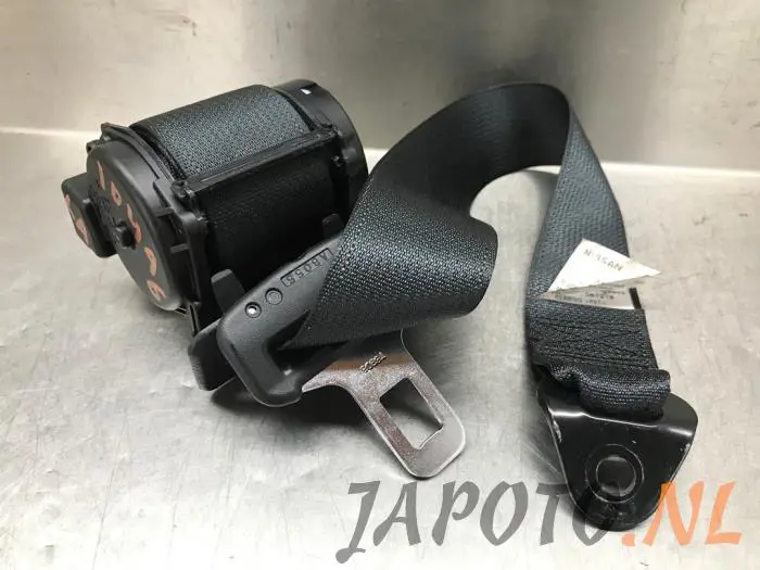 Cinturón de seguridad izquierda detrás Nissan Qashqai