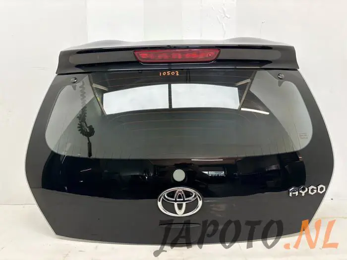 Portón trasero Toyota Aygo