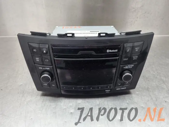 Reproductor de CD y radio Suzuki Swift