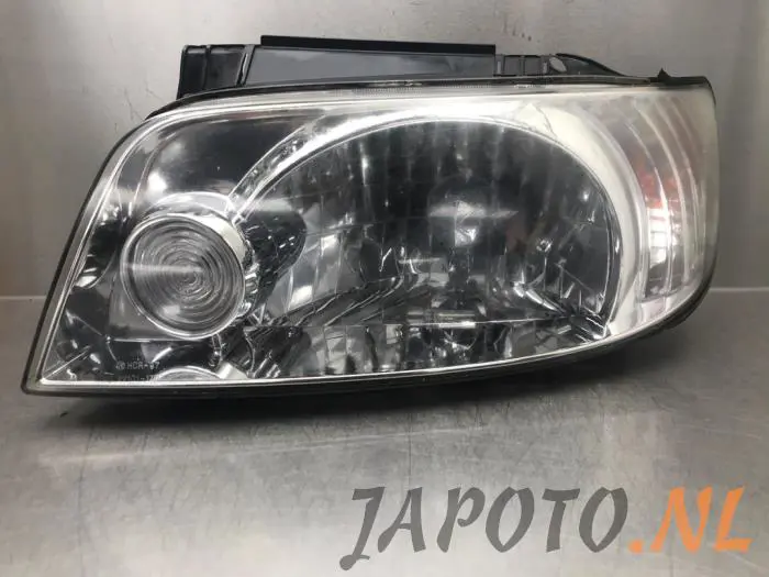 Faro izquierda Hyundai Matrix