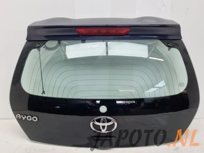 Portón trasero Toyota Aygo