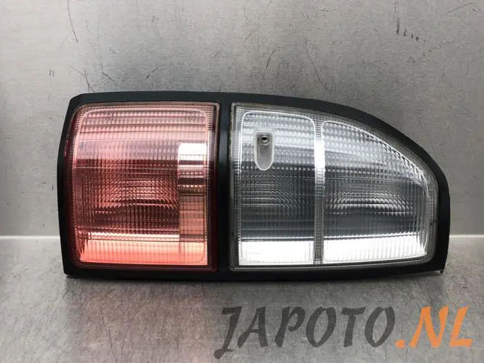 Luz trasera izquierda Toyota Landcruiser