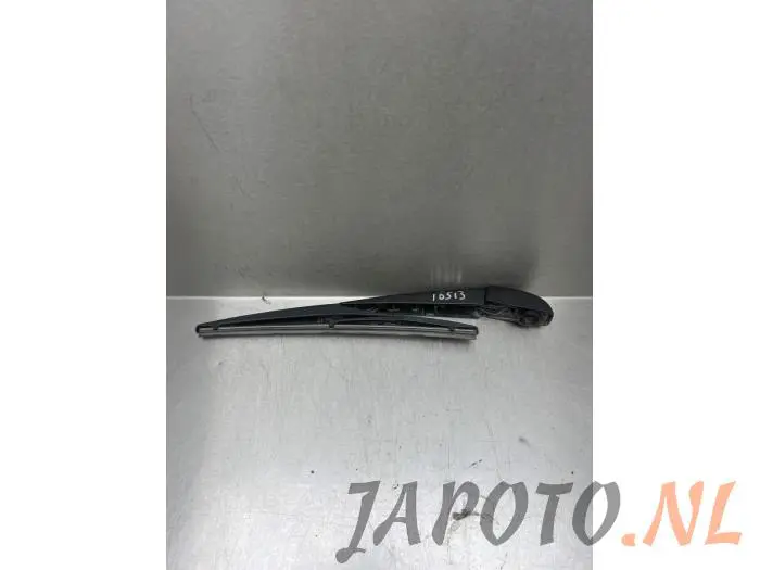 Brazo de limpiaparabrisas detrás Toyota Aygo