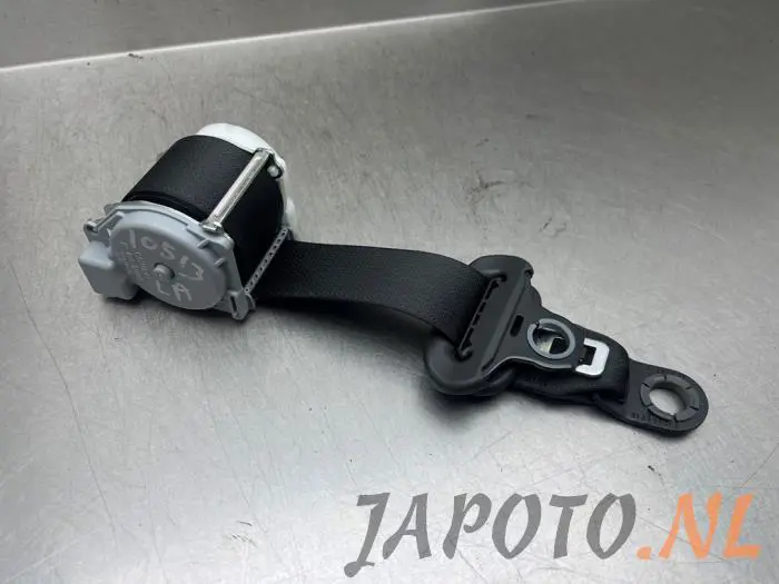 Cinturón de seguridad izquierda detrás Toyota Aygo