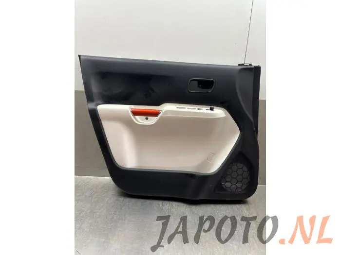 Tapizado de puerta de 4 puertas izquierda delante Suzuki Ignis