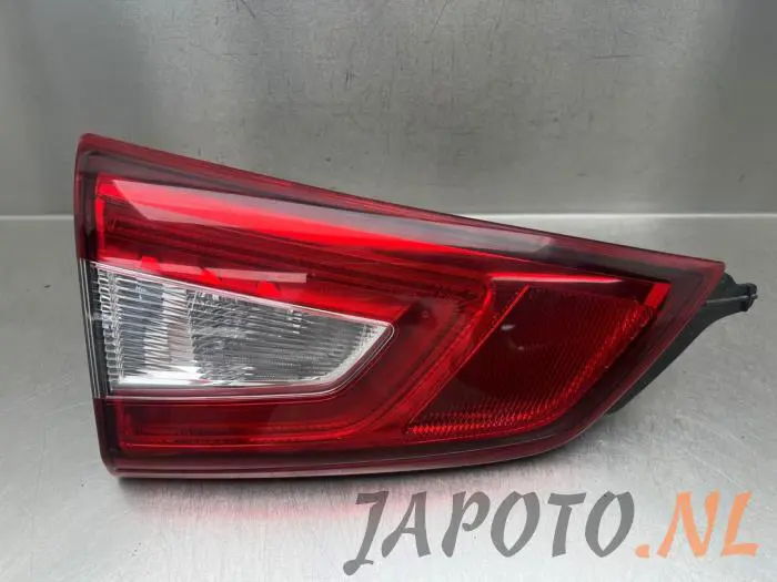 Luz trasera izquierda Nissan Qashqai