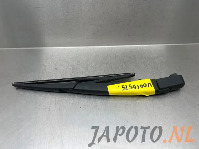 Brazo de limpiaparabrisas detrás Nissan Qashqai+2