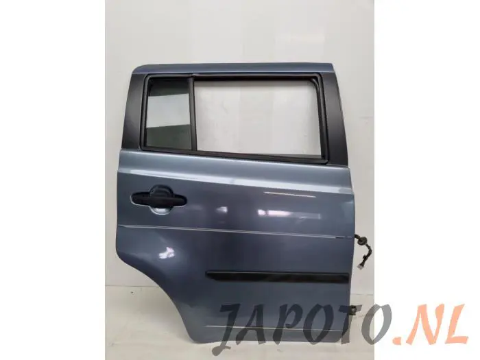 Puerta de 4 puertas derecha detrás Daihatsu Materia