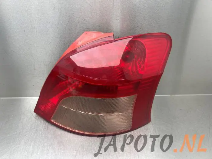 Luz trasera derecha Toyota Yaris