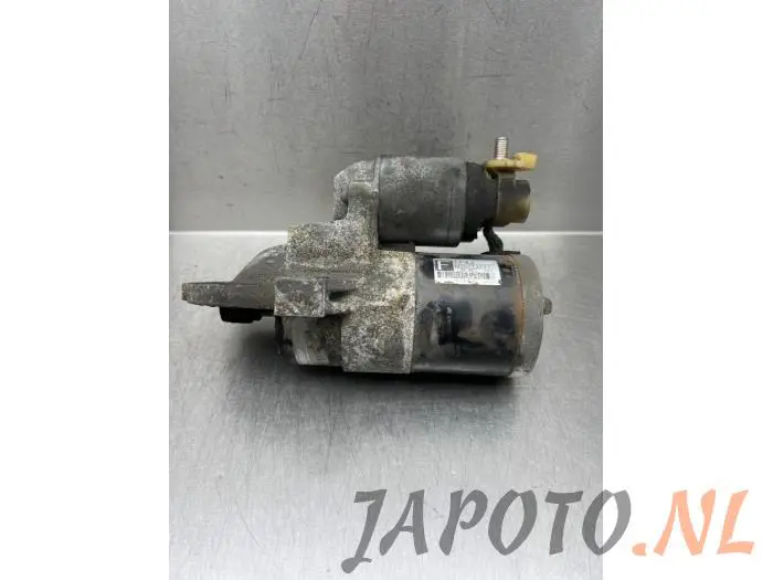 Motor de arranque Mazda 6.