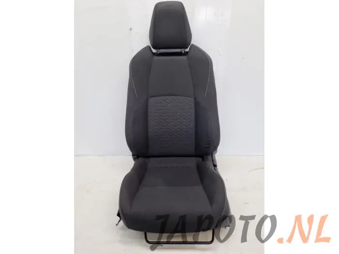 Asiento izquierda Toyota Corolla