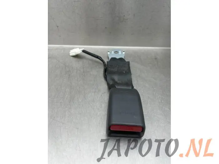 Lengüeta de cinturón de seguridad centro detrás Toyota Corolla