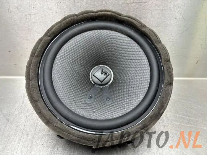 Altavoz Mitsubishi Outlander